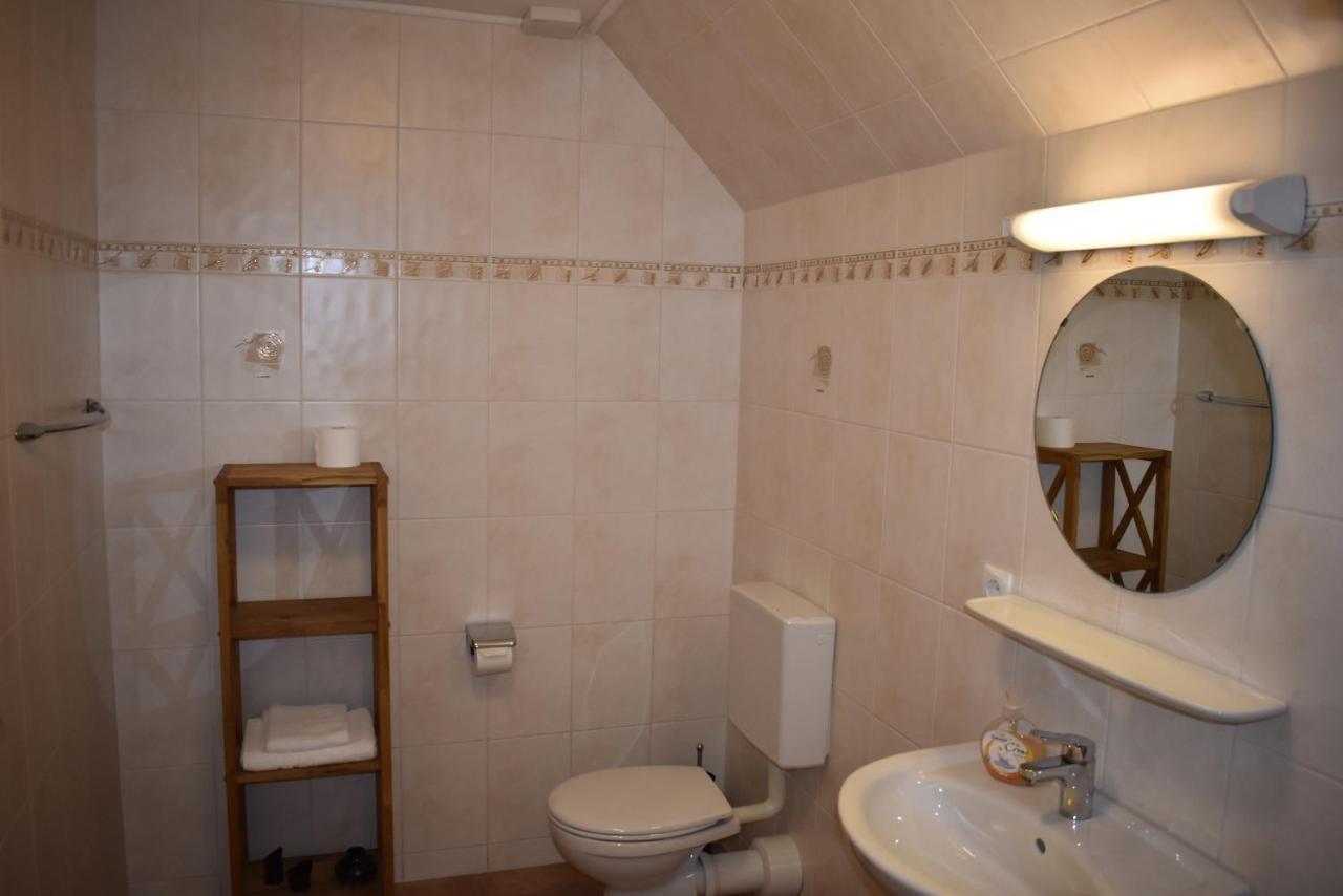 Pension Zur Schleuse Garni Am Elbe Luebeck - Kanal In Witzeeze 外观 照片