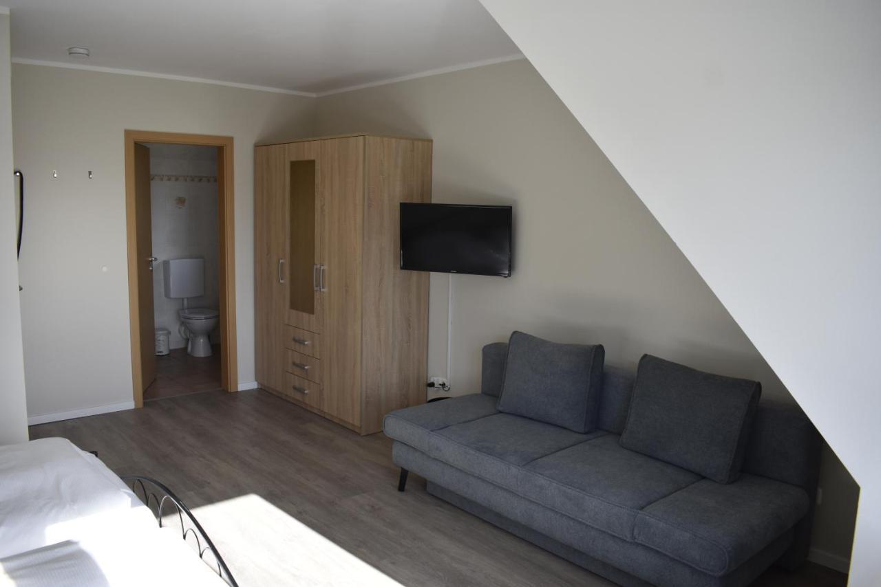 Pension Zur Schleuse Garni Am Elbe Luebeck - Kanal In Witzeeze 外观 照片