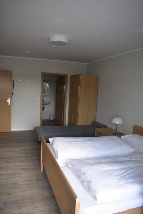 Pension Zur Schleuse Garni Am Elbe Luebeck - Kanal In Witzeeze 外观 照片