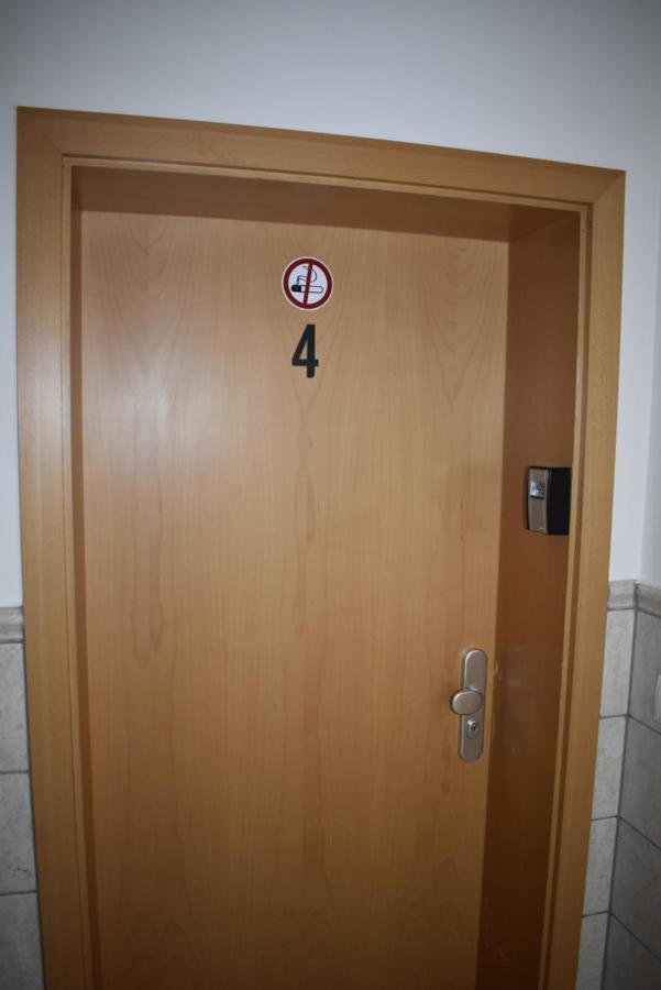 Pension Zur Schleuse Garni Am Elbe Luebeck - Kanal In Witzeeze 外观 照片