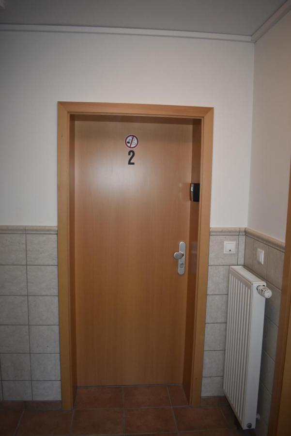 Pension Zur Schleuse Garni Am Elbe Luebeck - Kanal In Witzeeze 外观 照片